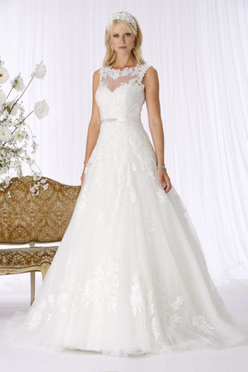 Tres Chic 8225