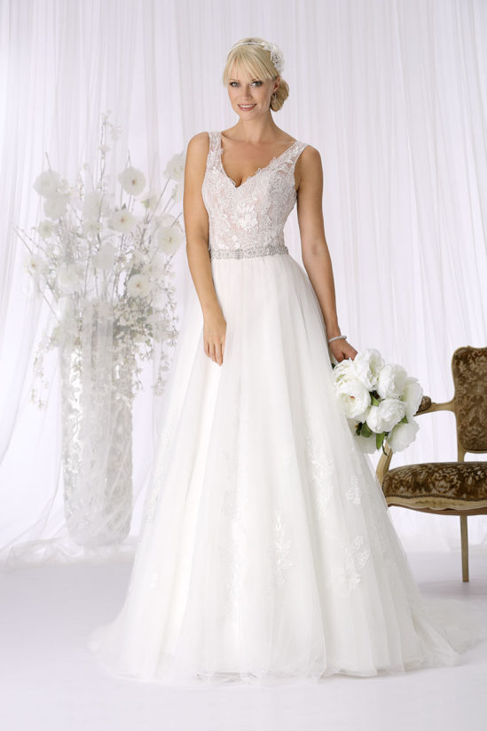 Tres Chic 8274