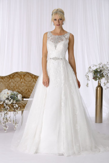 Tres Chic 8308