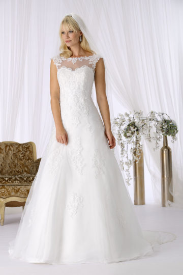 Tres Chic 8372