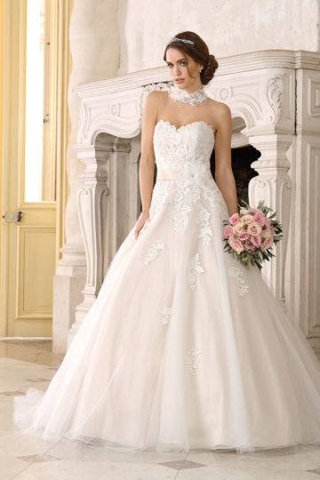 Tres Chic 9230