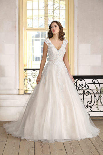Tres Chic 9240