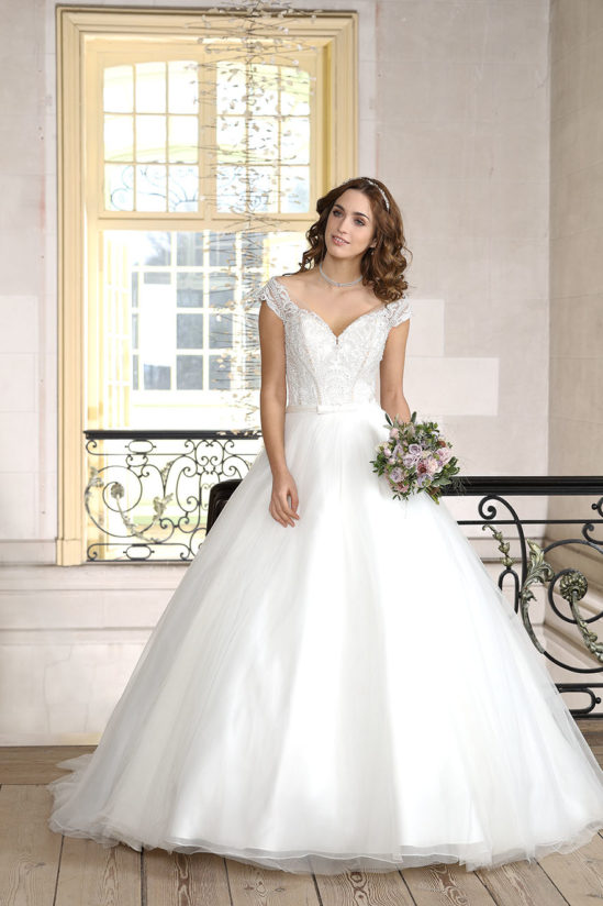 Tres Chic 9295