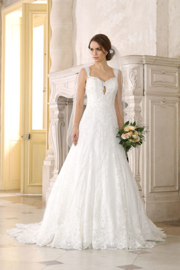 Tres Chic 9305