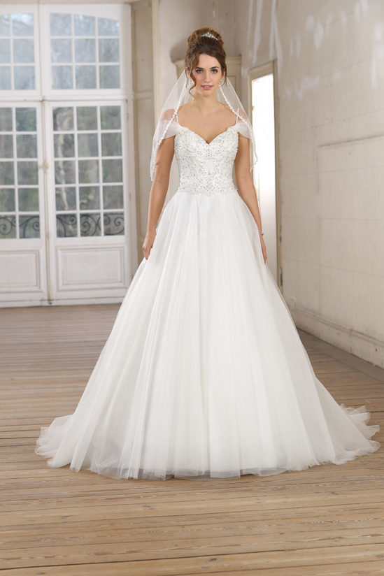 Tres Chic 9306