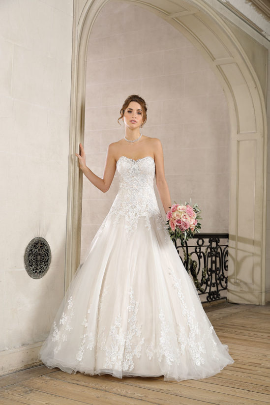 Tres Chic 9340