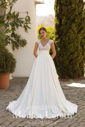 Monica Loretti 8239