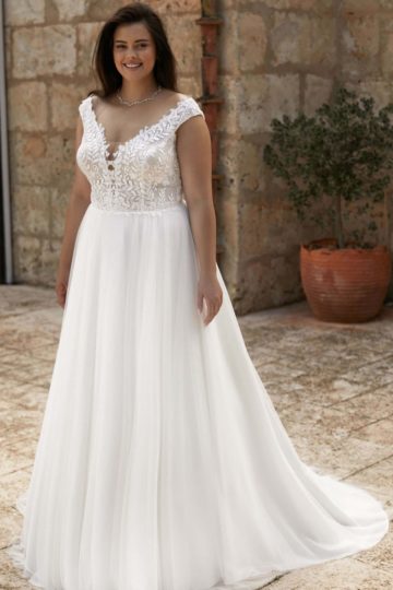 Jolie Plus Size