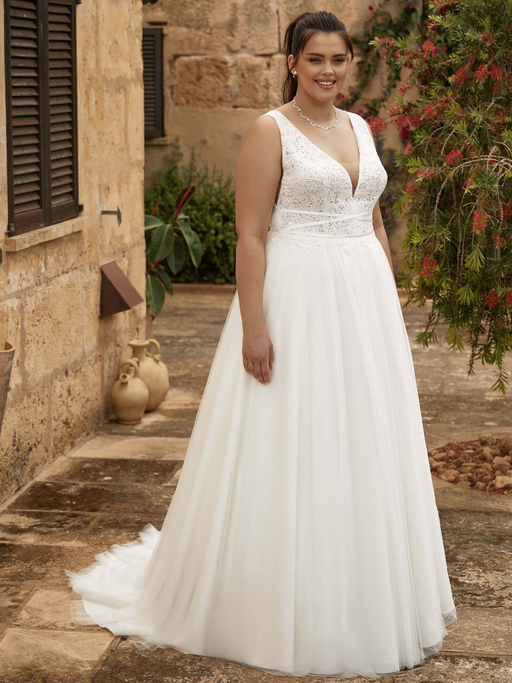Keira Plus Size Wedding Wonderland