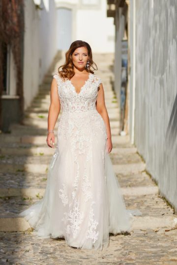 Miss Emily 23301