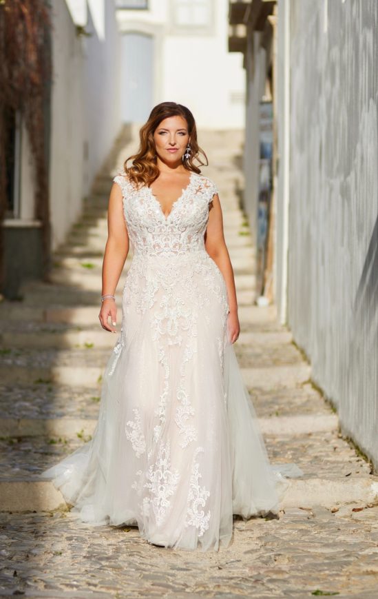 Miss Emily 23301
