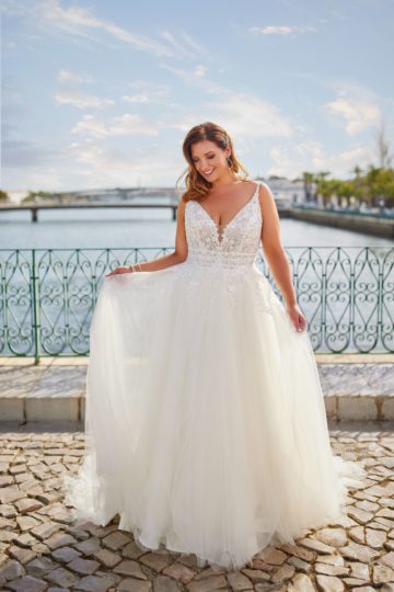 Miss Emily 23313
