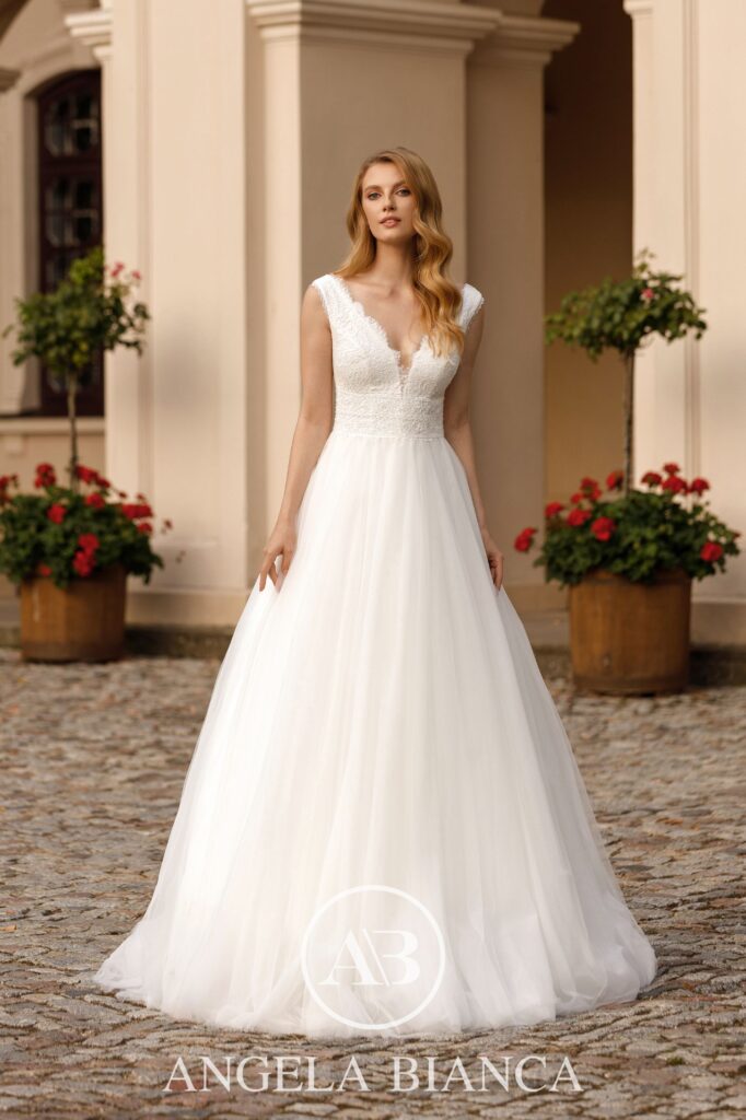 Trouwjurk Angela Bianca 1100a