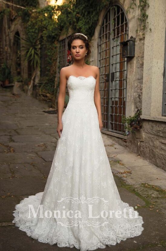 Monica Loretti Nelly Sale