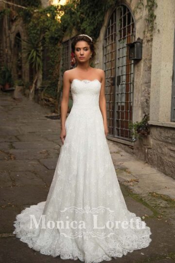 Monica Loretti Nelly Sale