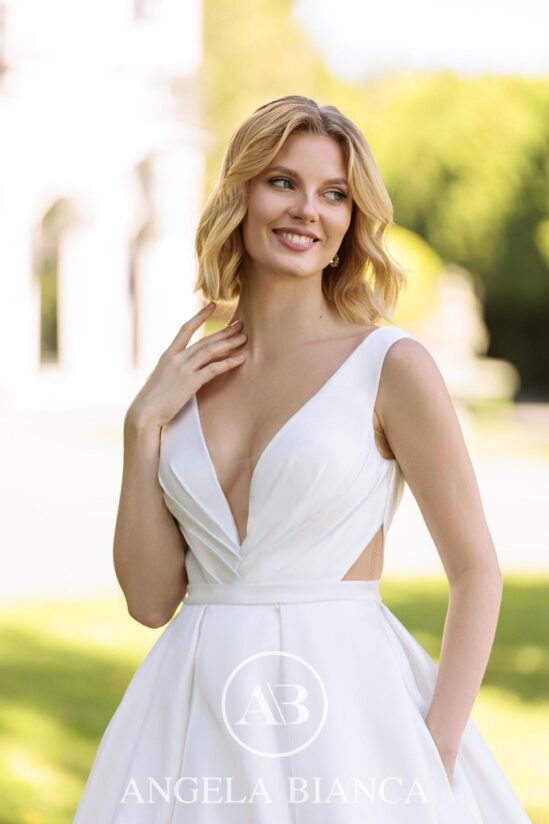 Angela Bianca 1109 - Image 2