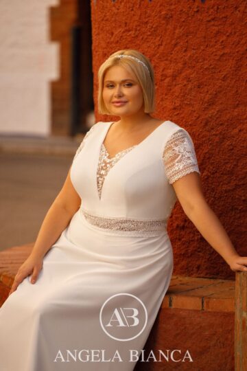 Angela Bianca 1084 Curvy