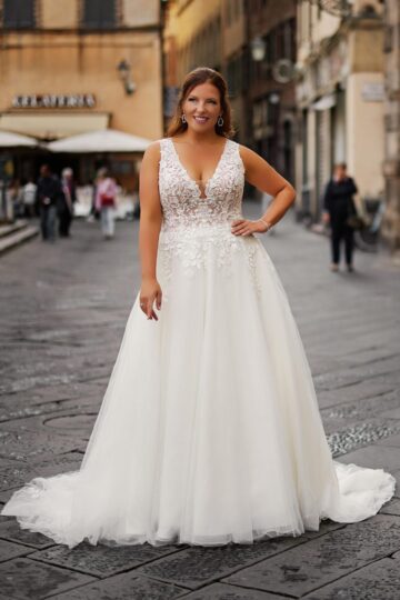 Miss Emily 25303