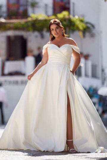 Miss Emily 26304