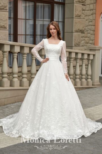 Monica Loretti 8256