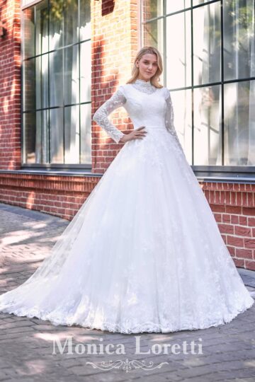 Monica Loretti 8260