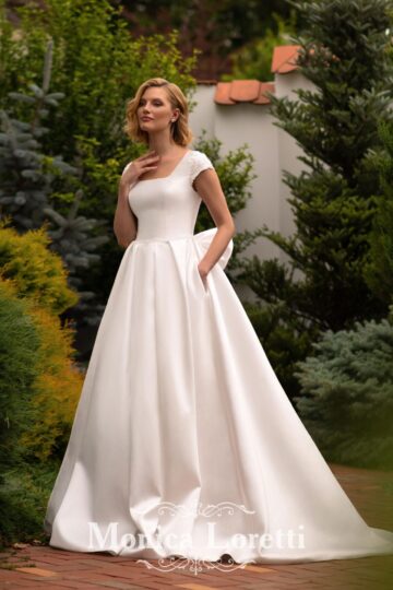 Monica Loretti 8308