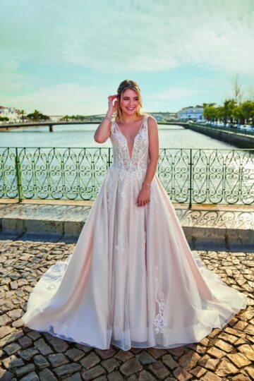Tres Chic 23202