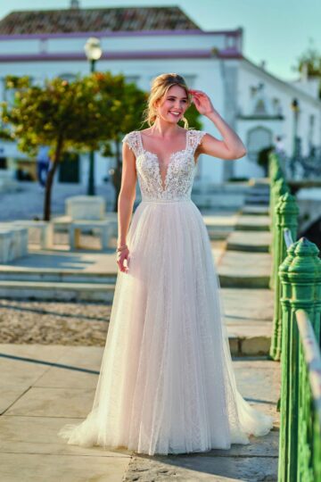 Tres Chic 23414