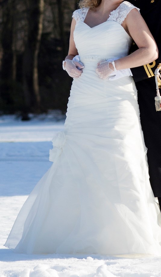 Word gek tong Trots Adembenemend mooie trouwjurk te koop (slechts 1x gedragen :)) - Wedding  Wonderland